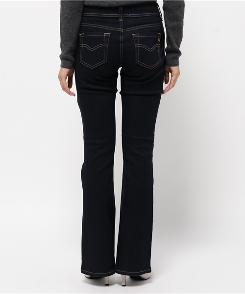 JEANS MATE（ジーンズメイト）の「【C-17】C311ブーツカットパンツ　ワンウォッシュ（デニムパンツ・レディース・ワンウォッシュ・29inch/28inch/27inch/31inch/30inch）」の4枚目の写真