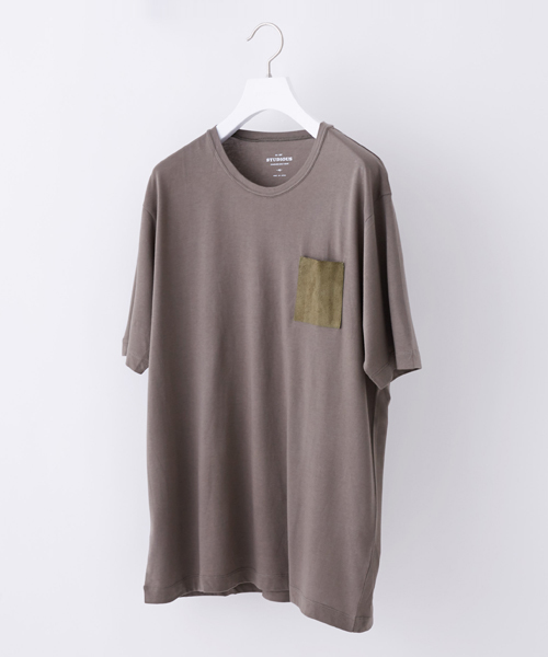 STUDIOUS(ステュディオス)の「シルキータッチレザーポケットTシャツ(Tシャツ/カットソー・メンズ・ネイビー/ブラック/カーキ/ホワイト・1/3/2)」の4枚目の写真