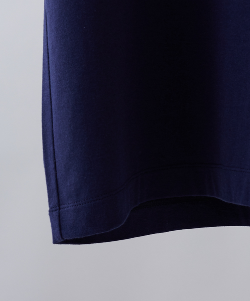 STUDIOUS(ステュディオス)の「シルキータッチレザーポケットTシャツ(Tシャツ/カットソー・メンズ・ネイビー/ブラック/カーキ/ホワイト・1/3/2)」の6枚目の写真