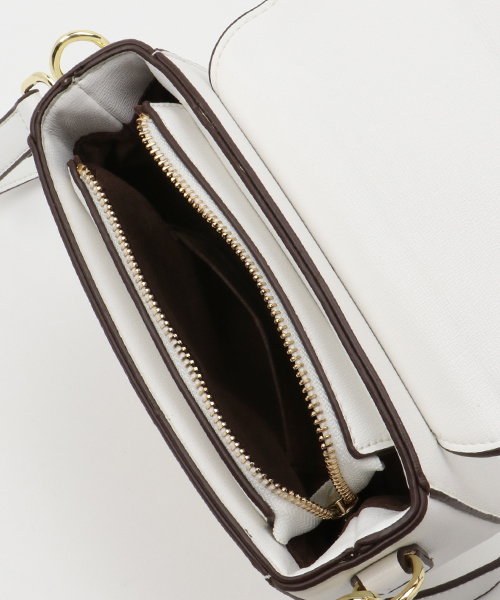 PLAIN CLOTHING（プレーンクロージング）の「Fレザーラウンドショルダーバッグ【PLAIN CLOTHING】（ショルダーバッグ・レディース・ベージュ/キャメル/ホワイト/ピンク/ブラック・FREE）」の10枚目の写真