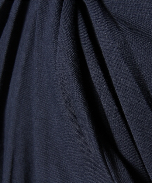 COSMIC WONDER Light Source（コズミックワンダーライトソース）の「SPHERICAL DRAPED NECK DRESS - BASIC ITEM（ワンピース・レディース・グリーン/ライトベージュ/グレー/ネイビー/パープル/ホワイト/ベージュ・1）」の13枚目の写真