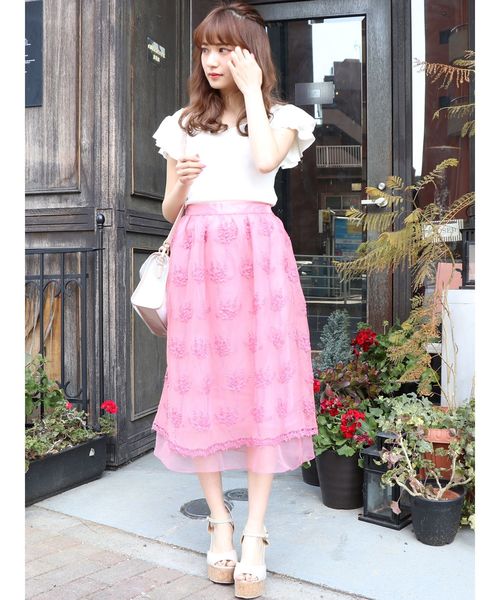 dazzlin（ダズリン）の「ハートシェイプフレア袖ニットトップス（ニット/セーター・レディース・オフホワイト/ブラック/パープル・FREE）」の6枚目の写真