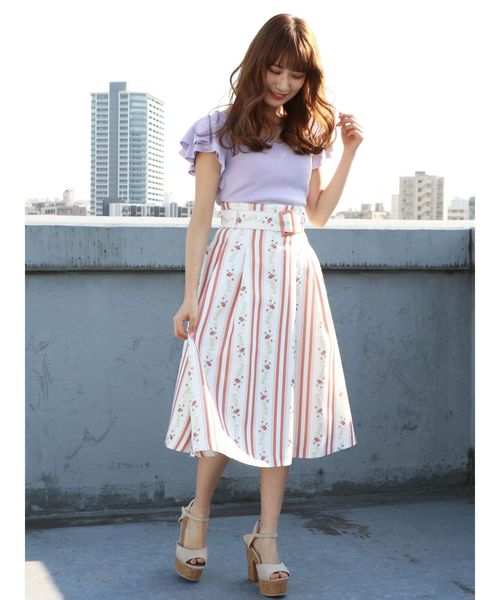 dazzlin（ダズリン）の「ハートシェイプフレア袖ニットトップス（ニット/セーター・レディース・オフホワイト/ブラック/パープル・FREE）」の10枚目の写真