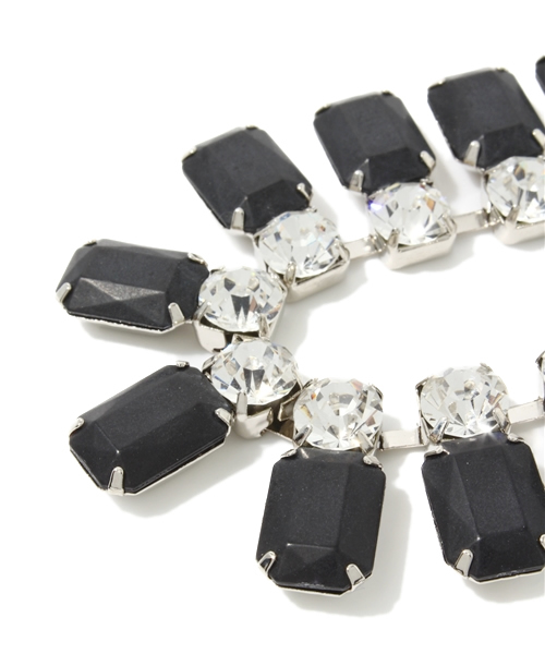 BEAUTY&YOUTH UNITED ARROWS（ビューティーアンドユースユナイテッドアローズ）の「BYMC マットビジュースクエアネックレス ◆（ネックレス・レディース・オフホワイト/ブラック・フリー）」の4枚目の写真