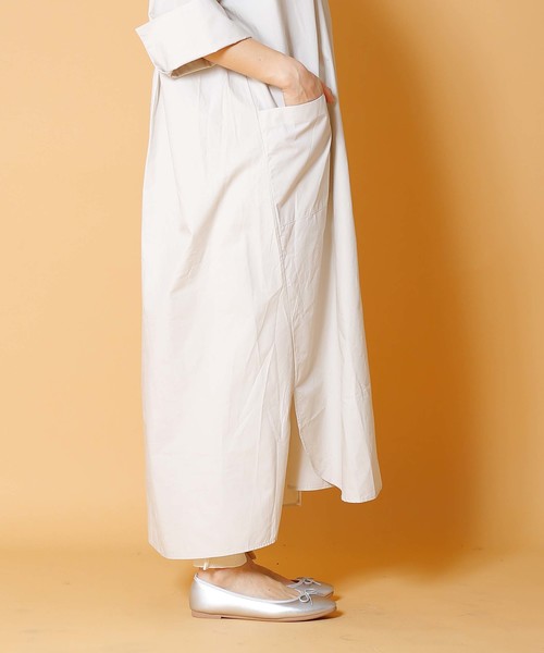 kha:ki（カーキ）の「「KHA:KI / カーキ」サイドスリットキーネック七分袖ワンピースKEY NECK DRESS（ワンピース・レディース・ホワイト/ライトグレー/ネイビー・1）」の17枚目の写真