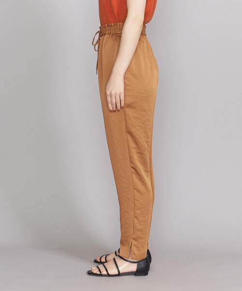 BEAUTY&YOUTH UNITED ARROWS(ビューティーアンドユースユナイテッドアローズ)の「BY サテンドローストリングスリットテーパードパンツ ◆(その他パンツ・レディース・ケリー/ベージュ/ネイビー・MEDIUM/SMALL)」の10枚目の写真