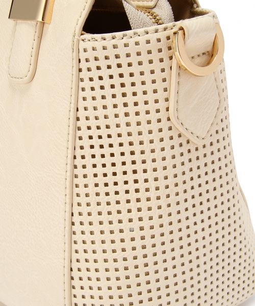 BEAUTY&YOUTH UNITED ARROWS(ビューティーアンドユースユナイテッドアローズ)の「BYTF∵ サイドパンチング2WAYミニショルダーバッグ◆(ショルダーバッグ・レディース・ブラック/ナチュラル/グレー・フリー)」の10枚目の写真