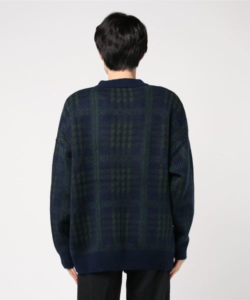 WEGO（ウィゴー）の「WEGO/クラシックチェックVネックセーター（ニット/セーター・メンズ・グリーン系その他2/レッド系その他2・LARGE/MEDIUM）」の8枚目の写真