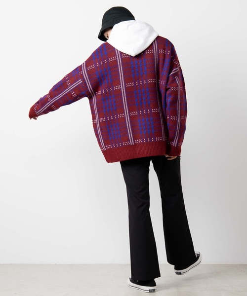 WEGO（ウィゴー）の「WEGO/クラシックチェックVネックセーター（ニット/セーター・メンズ・グリーン系その他2/レッド系その他2・LARGE/MEDIUM）」の5枚目の写真