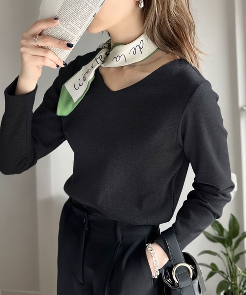 classicalelf（クラシカルエルフ）の「オールシーズン活躍するデザイン、柔らか綿100％フライスVネックロングスリーブ無地ミドル丈Tシャツ(長袖)（Tシャツ/カットソー・レディース・チャコール/ネイビー/カーキ/ホワイト/グレイッシュベージュ/ブラック/モスグリーン/グレイッシュブルー/ライトグレー・XXX-LARGE/XX-LARGE/LARGE/X-LARGE/MEDIUM/SMALL）」の17枚目の写真