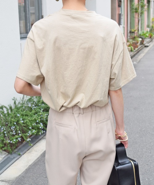 Marient（マリエント）の「アートプリントTシャツ/TEE（Tシャツ/カットソー・レディース・ホワイト/ベージュ・FREE）」の4枚目の写真