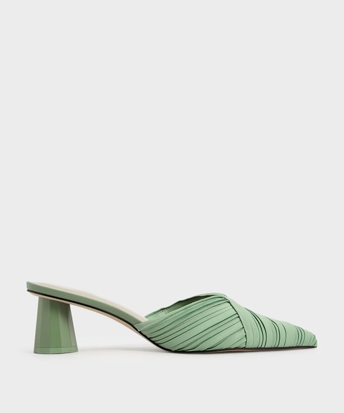 CHARLES & KEITH（チャールズ & キース）の「プリーテッド ポインテッドトゥミュール / Pleated Pointed Toe Mules（サンダル・レディース・ブラック/イエロー/スモークピンク/グリーン・22.5cm/23cm/23.5cm/24.5cm/25cm/25.5cm）」の3枚目の写真
