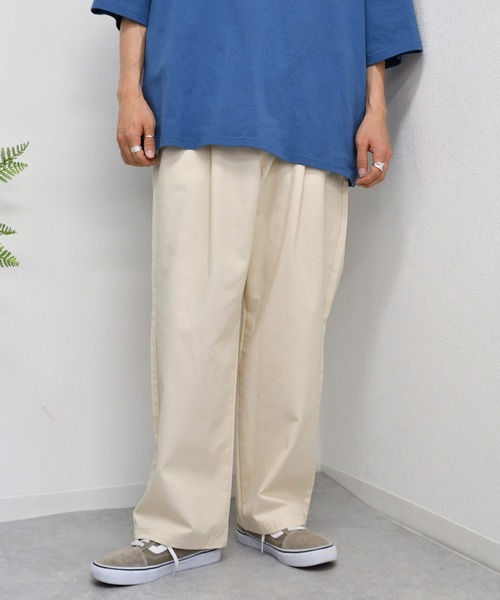 kutir（クティール）の「ワイドストレートチノパン（その他パンツ・メンズ・ライトブルー/ブラック/オフホワイト/ライトグリーン・SMALL/MEDIUM/LARGE）」の2枚目の写真