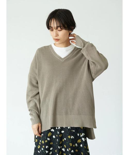 AMERICAN HOLIC（アメリカンホリック）の「Vネック前後差片畦ニットプルオーバー　＊（ニット/セーター・レディース・ブラック/ネイビー/ブラウン/マスタード/グレイッシュベージュ/アイボリー・MEDIUM/LARGE）」の9枚目の写真