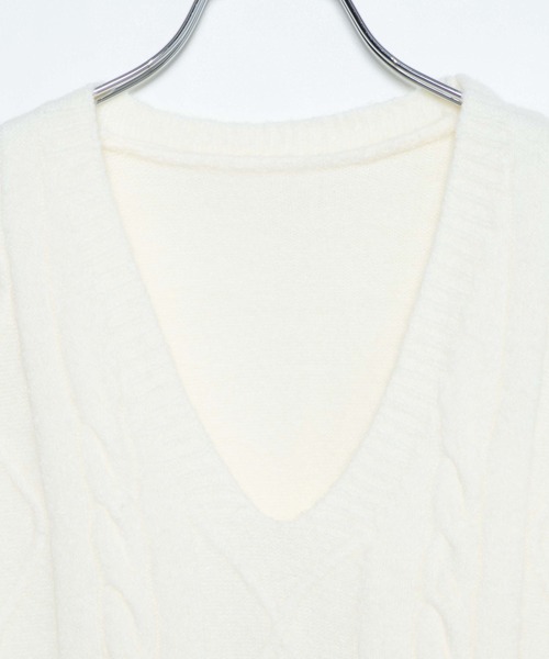 DING（ディング）の「DING/ケーブルニットベスト（ベスト・レディース・オフホワイト/ブルー/ベージュ・FREE）」の5枚目の写真