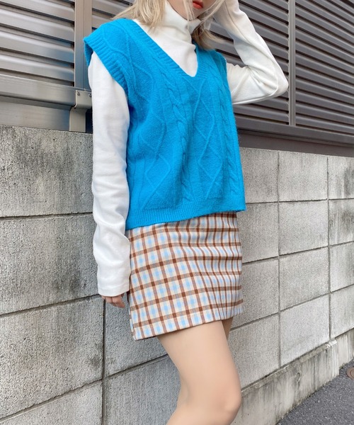 DING（ディング）の「DING/ケーブルニットベスト（ベスト・レディース・オフホワイト/ブルー/ベージュ・FREE）」の17枚目の写真