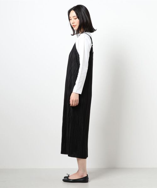 coca(coca)(コカ)の「プリーツキャミワンピース(ワンピース・レディース・ブラック/カーキ/ベージュ/オレンジ/ブラウン/グリーン・ONE SIZE)」の7枚目の写真