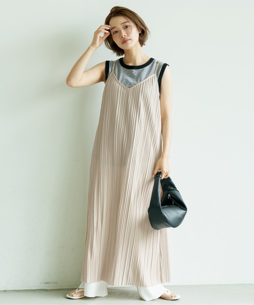 coca(coca)(コカ)の「プリーツキャミワンピース(ワンピース・レディース・ブラック/カーキ/ベージュ/オレンジ/ブラウン/グリーン・ONE SIZE)」の4枚目の写真