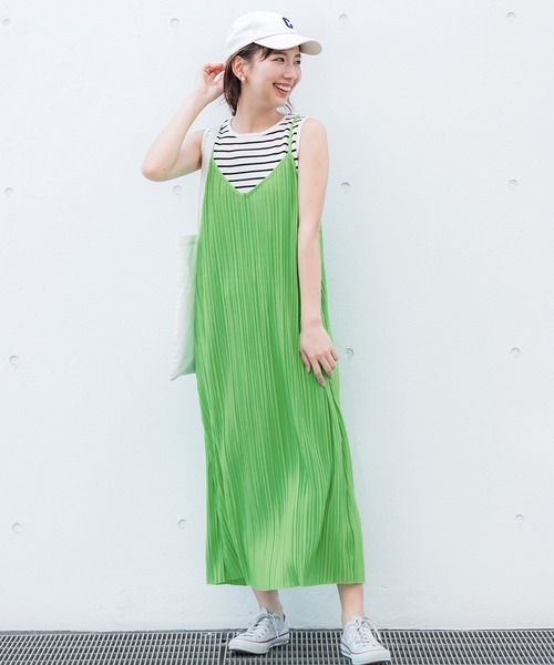 coca(coca)(コカ)の「プリーツキャミワンピース(ワンピース・レディース・ブラック/カーキ/ベージュ/オレンジ/ブラウン/グリーン・ONE SIZE)」の6枚目の写真