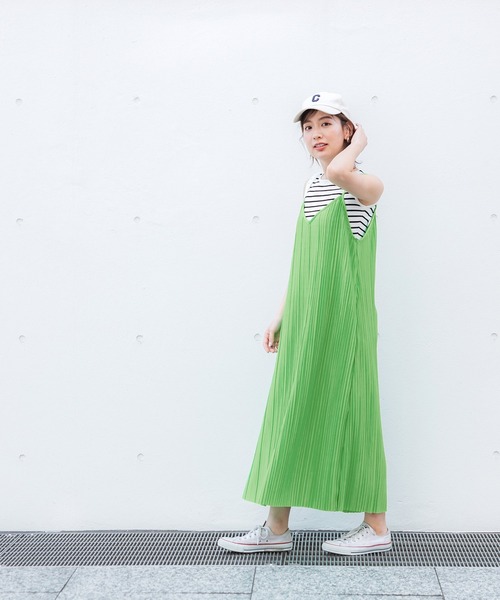 coca(coca)(コカ)の「プリーツキャミワンピース(ワンピース・レディース・ブラック/カーキ/ベージュ/オレンジ/ブラウン/グリーン・ONE SIZE)」の14枚目の写真