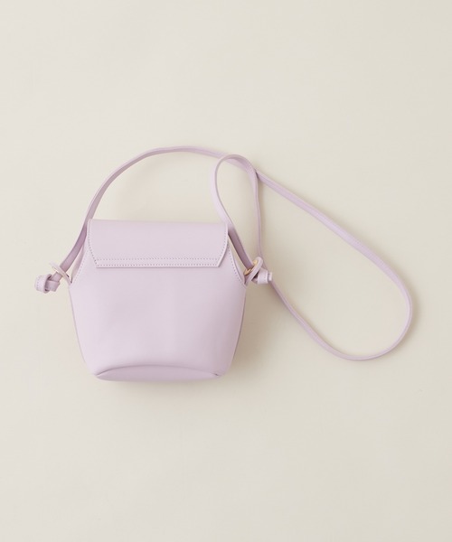 natural couture（ナチュラルクチュール）の「ハトメ付きヘキサゴンミニショルダー（ショルダーバッグ・レディース・ブラック/ライトベージュ/グリーン/ラベンダー・FREE）」の5枚目の写真