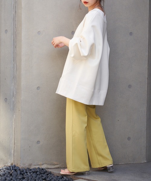 Chico（チコ）の「ダンボールオフショルルーズスウェット（スウェット・レディース・ブラック/ミント/ライトベージュ/ホワイト・FREE）」の13枚目の写真