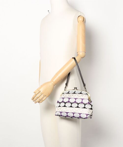 カヤ（カヤ）の「【カヤ】-KIREHON- 裂本 ハンドル付きがま口バッグ（ハンドバッグ・レディース・その他1/その他2/その他3/その他4/その他5/その他6・FREE）」の17枚目の写真