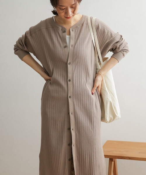 URBAN RESEARCH DOORS（アーバンリサーチドアーズ）の「ロングカットソーカーディガン（カーディガン/ボレロ・レディース・ブラック/オフホワイト/モカ・ONE）」の19枚目の写真