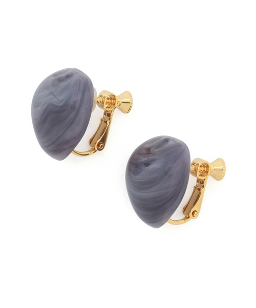 SALON adam et rope'（サロン アダム エ ロペ）の「トラアングルカボションイヤリング（イヤリング・レディース・オフホワイト/カーキ/ブルー系その他4・FREE）」の3枚目の写真