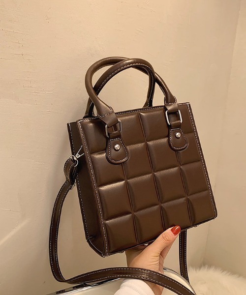 yuue' ( wear )（ユーイ）の「2way スクエアショルダーバッグ / ハンドバッグ（ショルダーバッグ・レディース・ブラック/ブラウン/ベージュ・FREE）」の3枚目の写真