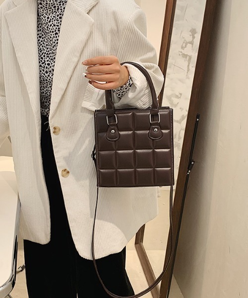 yuue' ( wear )（ユーイ）の「2way スクエアショルダーバッグ / ハンドバッグ（ショルダーバッグ・レディース・ブラック/ブラウン/ベージュ・FREE）」の8枚目の写真