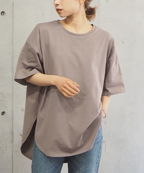 tiptop(ティップトップ)の「ラウンドヘムサイドスリット半袖T(Tシャツ/カットソー・レディース・モカ/ブルー/グリーン/オフホワイト/スミクロ/A・FREE)」の3枚目の写真
