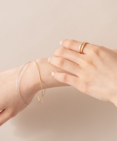 mline（エムライン）の「[mline] WEB限定 シンプルループブレスレット（ブレスレット・レディース・シルバー/ゴールド・FREE）」の5枚目の写真