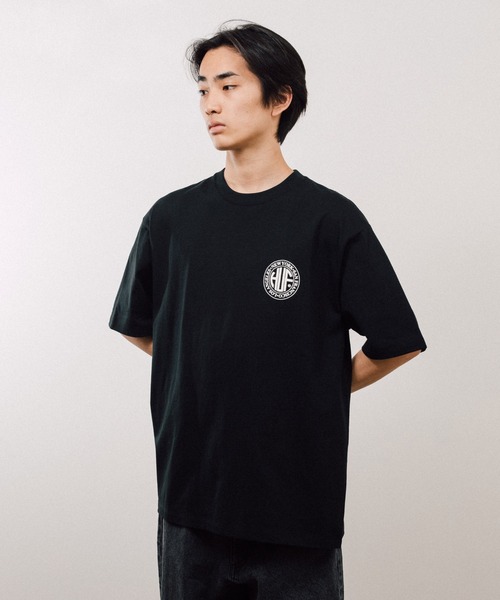 HUF（ハフ）の「REGIONAL S/SL TEE / HUF ハフ Tシャツ（Tシャツ/カットソー・メンズ・オリーブ/ホワイト/ブラック/ホワイト×レッド/ホワイト×ネイビー/ホワイト×グリーン・MEDIUM/X-LARGE/LARGE/SMALL/XX-LARGE）」の17枚目の写真