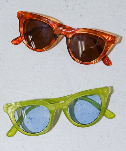 X-girl(エックスガール)の「CLEAR FRAME SUNGLASSES(サングラス・レディース・ブラウン/グリーン・ONE SIZE)」の14枚目の写真