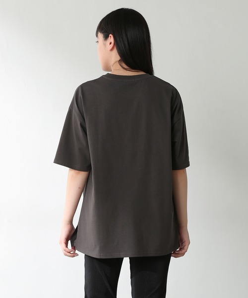 Honeys（ハニーズ）の「カレッジプリントＴシャツ（Tシャツ/カットソー・レディース・ベージュ/ブラウン/スミクロ/ブルー系その他/ピンク系その他/アイボリー・LL/S/M/L）」の20枚目の写真