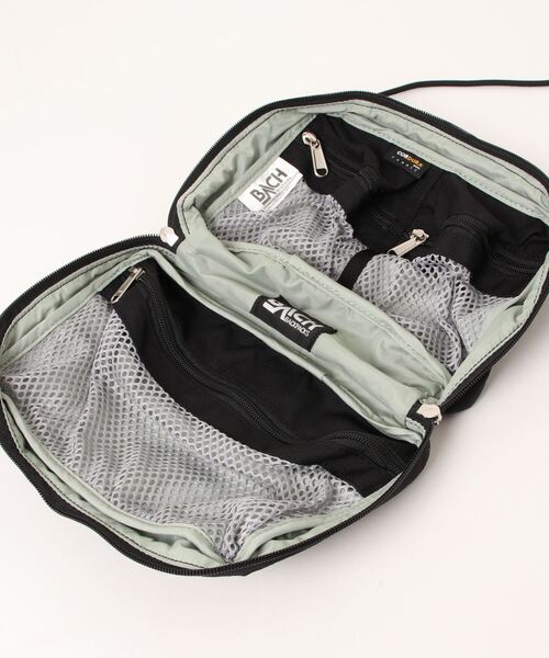 bach（バッハ）の「BACH　ACCESSORY BAG M（ショルダーバッグ・メンズ・ブラック・FREE）」の4枚目の写真