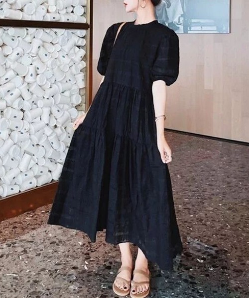 ABITOKYO（アビトーキョー）の「パフスリーブフレアロングワンピース（ワンピース・レディース・ホワイト/ブラック/キャメル/ミント/ブルー/ピンク/グレー/ベージュ・S/M/L）」の3枚目の写真