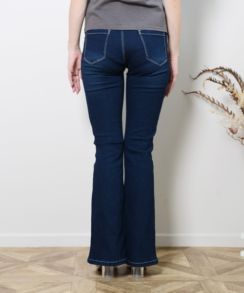 shopnikoniko(ショップニコニコ)の「フレアデニムパンツ スリット ハイウエスト(その他パンツ・レディース・ブラック/ネイビー・S/M)」の5枚目の写真