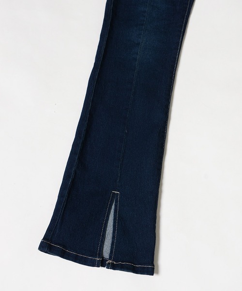 shopnikoniko(ショップニコニコ)の「フレアデニムパンツ スリット ハイウエスト(その他パンツ・レディース・ブラック/ネイビー・S/M)」の9枚目の写真