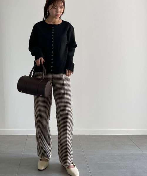 NEUNA（ヌナ）の「スナップボタンカーディガントップス（カーディガン/ボレロ・レディース・ブラック/オレンジ/アイボリー・FREE）」の17枚目の写真