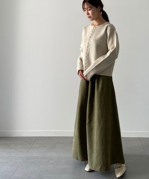 NEUNA（ヌナ）の「スナップボタンカーディガントップス（カーディガン/ボレロ・レディース・ブラック/オレンジ/アイボリー・FREE）」の7枚目の写真