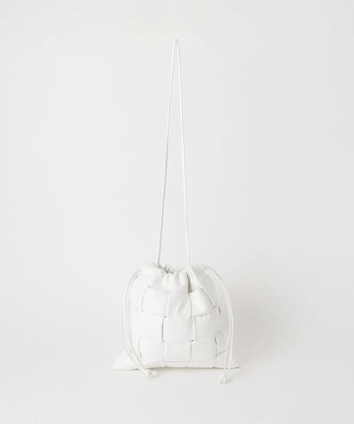 green label relaxing(グリーンレーベルリラクシング)の「ワイド メッシュ ドロスト 巾着 ショルダー バッグ(ショルダーバッグ・レディース・ホワイト/ブラック・FREE)」の8枚目の写真