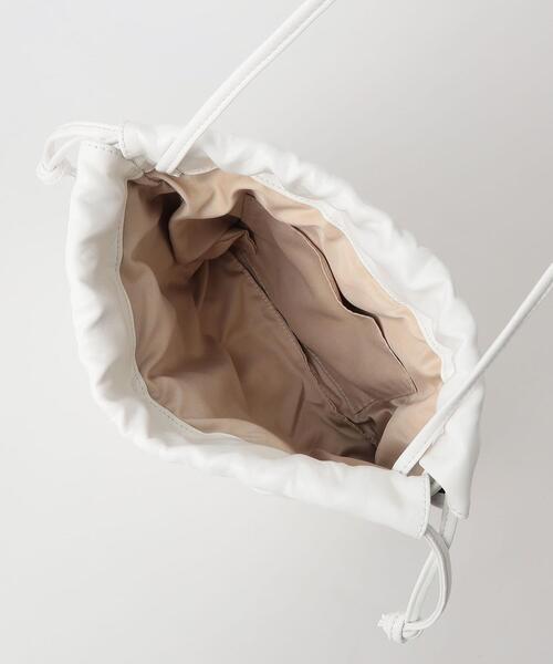 green label relaxing(グリーンレーベルリラクシング)の「ワイド メッシュ ドロスト 巾着 ショルダー バッグ(ショルダーバッグ・レディース・ホワイト/ブラック・FREE)」の9枚目の写真