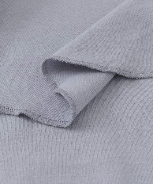 ITEMS URBANRESEARCH(アイテムズ アーバンリサーチ)の「裾ラウンドタンクトップ(タンクトップ・レディース・グレー系その他/オフホワイト/チャコールグレー・FREE)」の17枚目の写真