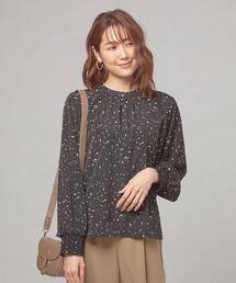 closet story | ＜closet story（クローゼットストーリー）ランダムプリント ソデシャーリング ブラウス(シャツ/ブラウス)