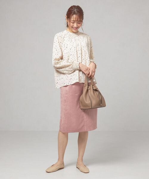 closet story（クローゼットストーリー）の「＜closet story（クローゼットストーリー）ランダムプリント ソデシャーリング ブラウス（シャツ/ブラウス・レディース・ブラック/オフホワイト・FREE）」の7枚目の写真