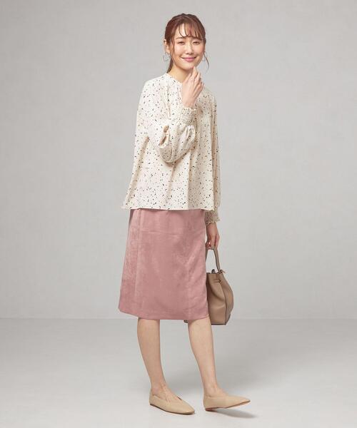 closet story（クローゼットストーリー）の「＜closet story（クローゼットストーリー）ランダムプリント ソデシャーリング ブラウス（シャツ/ブラウス・レディース・ブラック/オフホワイト・FREE）」の5枚目の写真