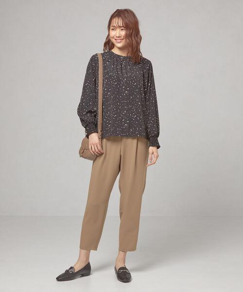 closet story（クローゼットストーリー）の「＜closet story（クローゼットストーリー）ランダムプリント ソデシャーリング ブラウス（シャツ/ブラウス・レディース・ブラック/オフホワイト・FREE）」の13枚目の写真