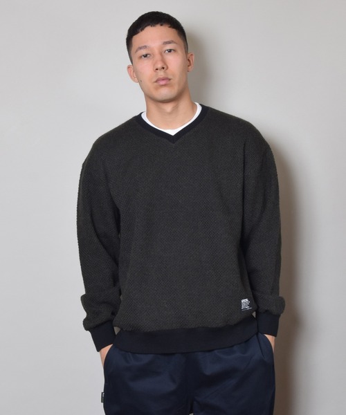 Back Channel（バックチャンネル）の「V NECK WOOL SWEAT（ニット/セーター・メンズ・オリーブドラブ/ミックスグレー/ネイビー・X-LARGE/SMALL/XX-LARGE/LARGE/MEDIUM）」の7枚目の写真